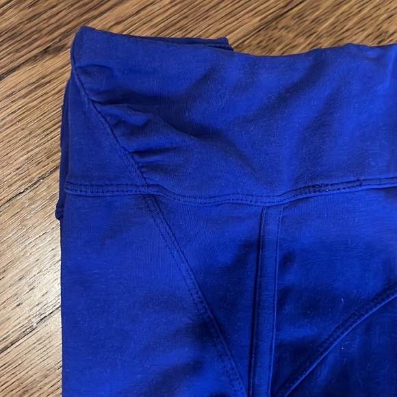 ATHLETA Yoga Pants/Capri Leggings Sz M - Picture 3 of 6
